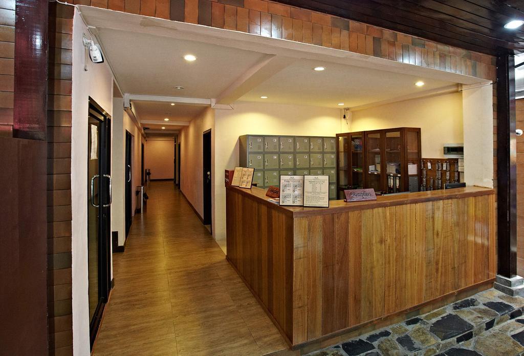 A And A Guesthouse Bangkok Exterior photo